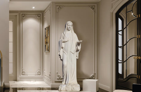 What Are Famous Sculptures Around the World？