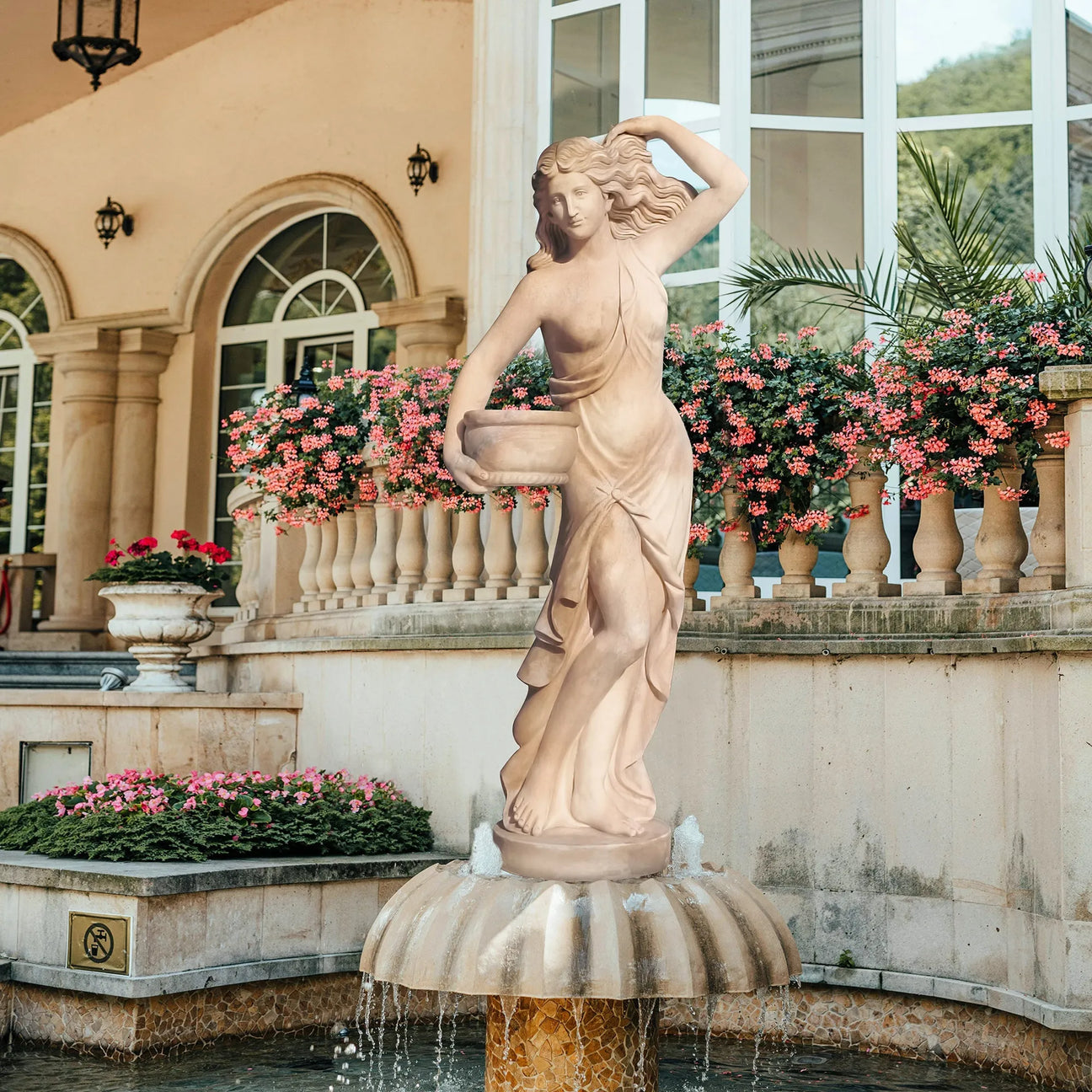 Classic & Traditional Sculpture